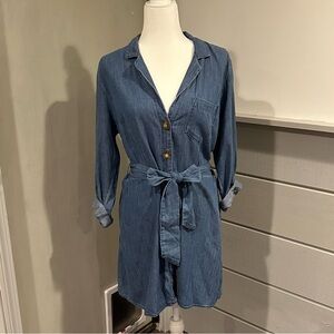 Abercrombie & Fitch Denim Button-Up Dress size Large